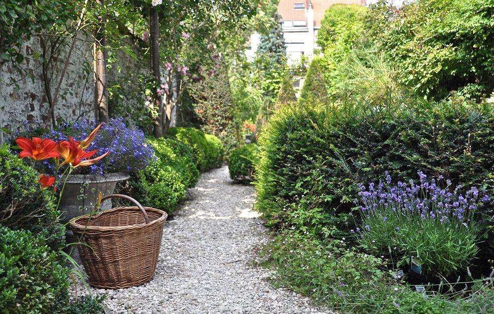 B&B Un Jardin En Ville Saint-Gilles Екстер'єр фото