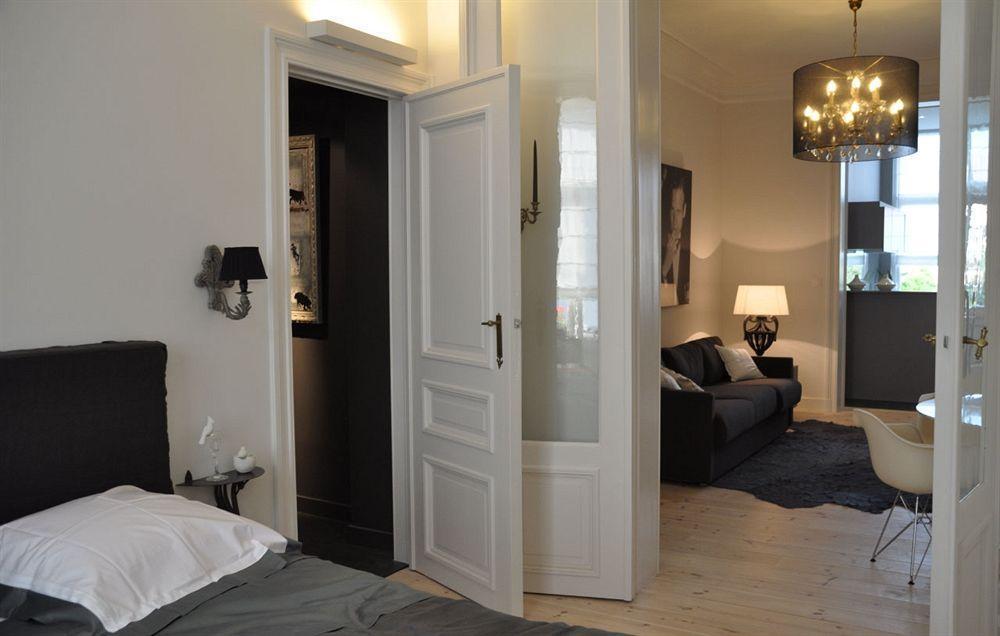 B&B Un Jardin En Ville Saint-Gilles Екстер'єр фото