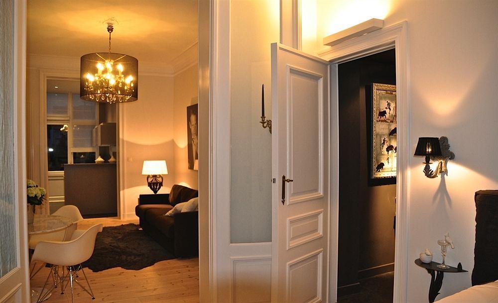 B&B Un Jardin En Ville Saint-Gilles Екстер'єр фото