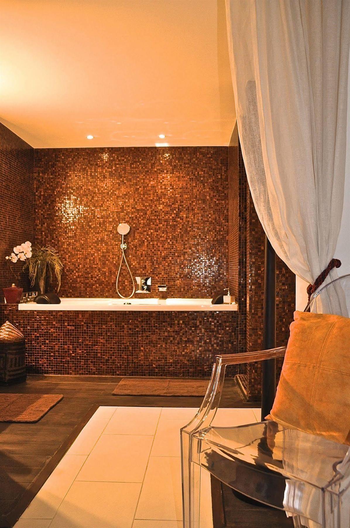 B&B Un Jardin En Ville Saint-Gilles Екстер'єр фото