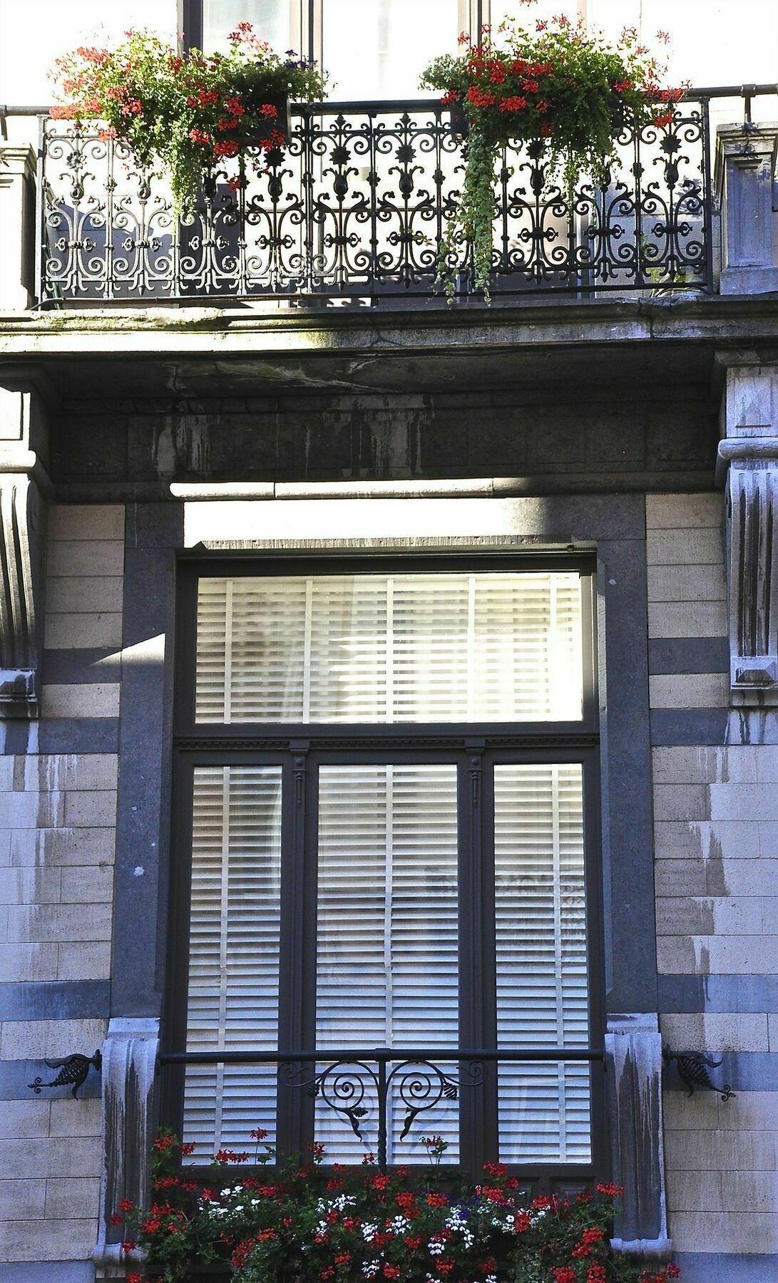 B&B Un Jardin En Ville Saint-Gilles Екстер'єр фото